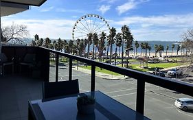 Promenade Towers 3 Bedroom Apartment With Bay Views On The Geelong Waterfront - 403